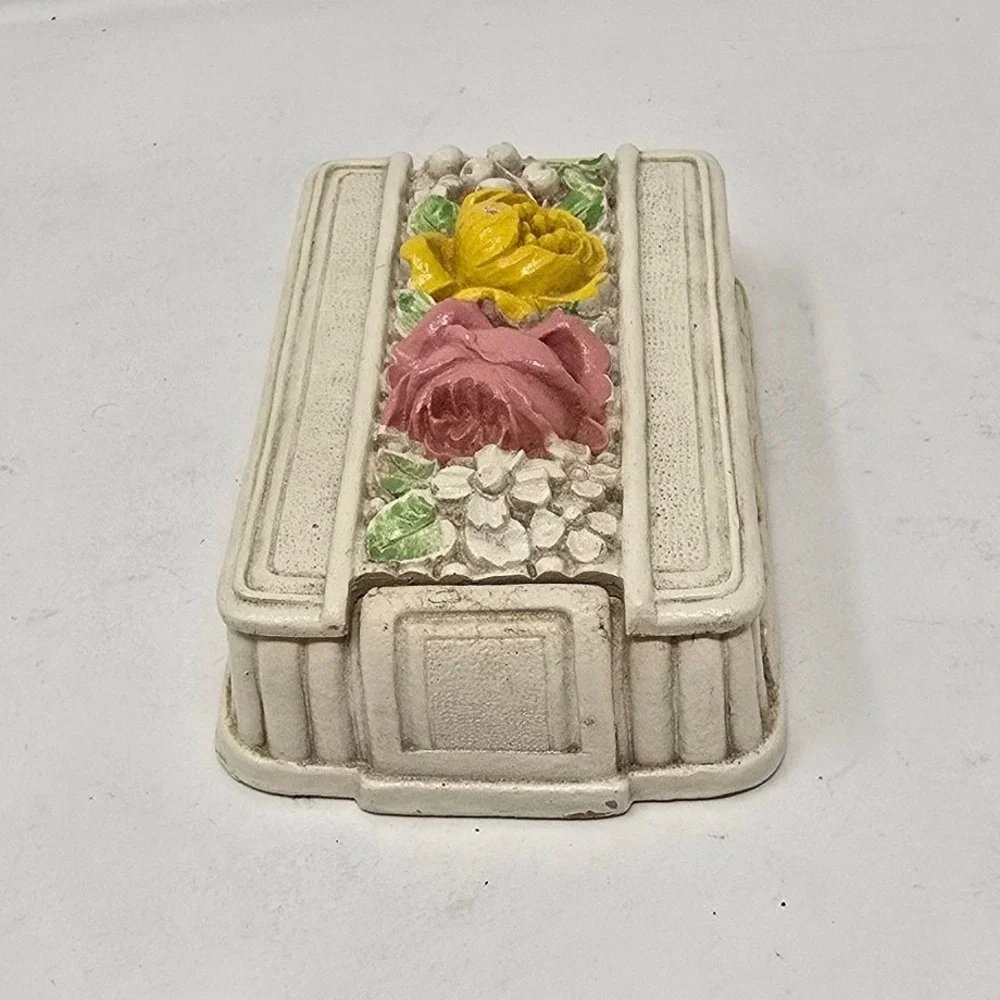 Vtg Syroco wood‎ carved lidded trinket box rustic cabin decor cottagecore
